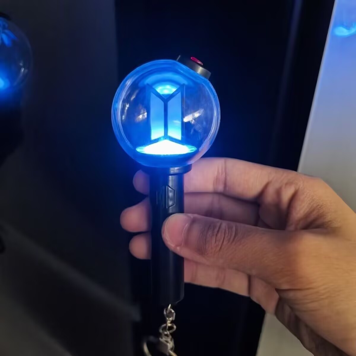 Dostępny Mini Kpop Army Ver 4  – Decor Lighting Fans recenzja i cena